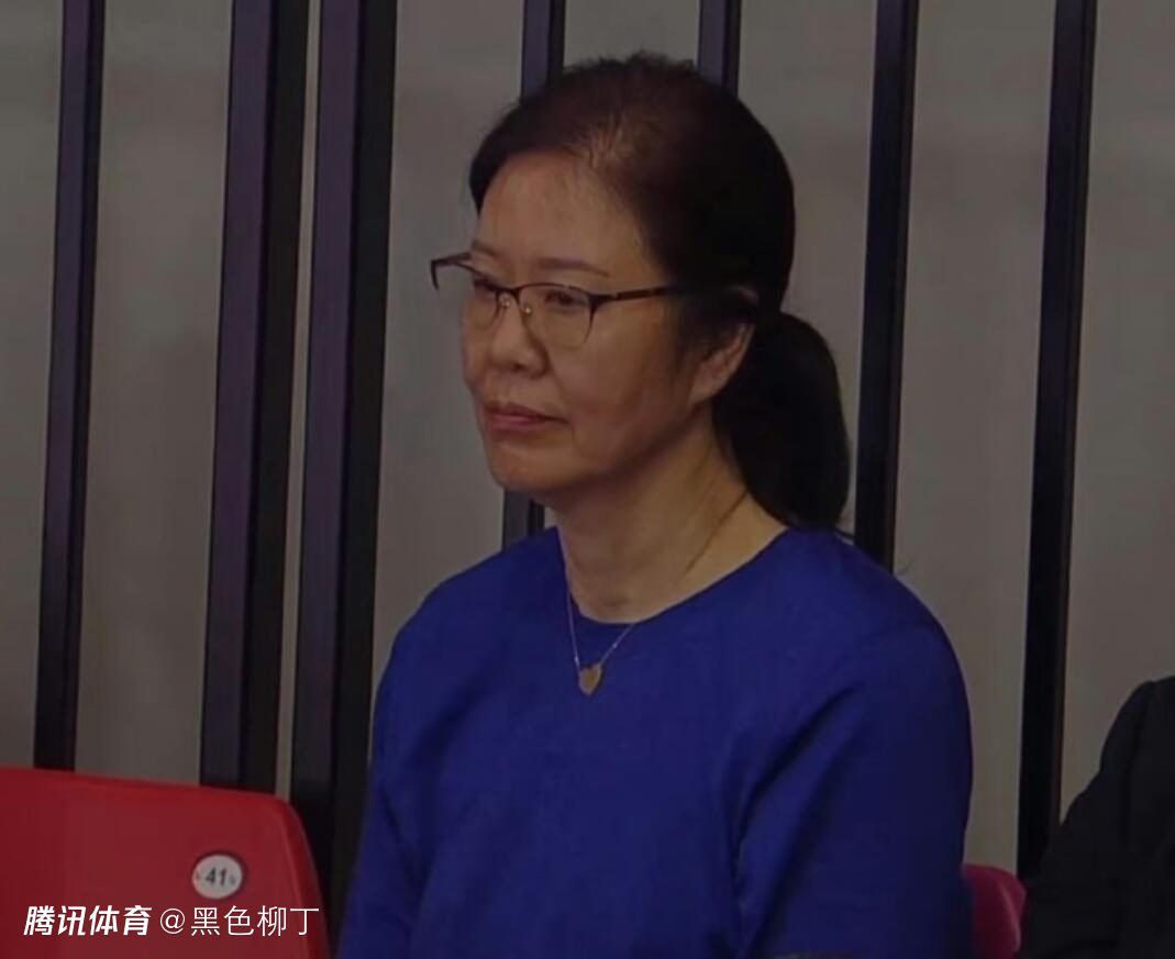 光溜溜游泳视频原版